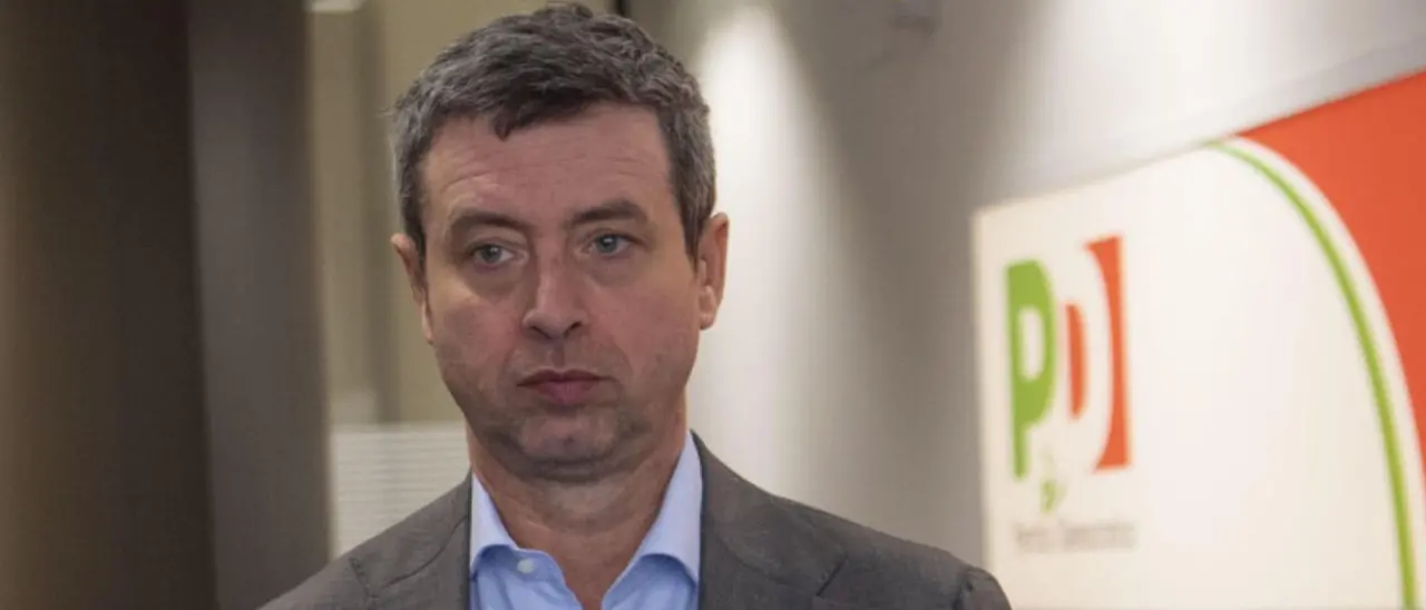 L’ex ministro del Lavoro Andrea Orlando a Vibo mentre infuria la tempesta dei dazi