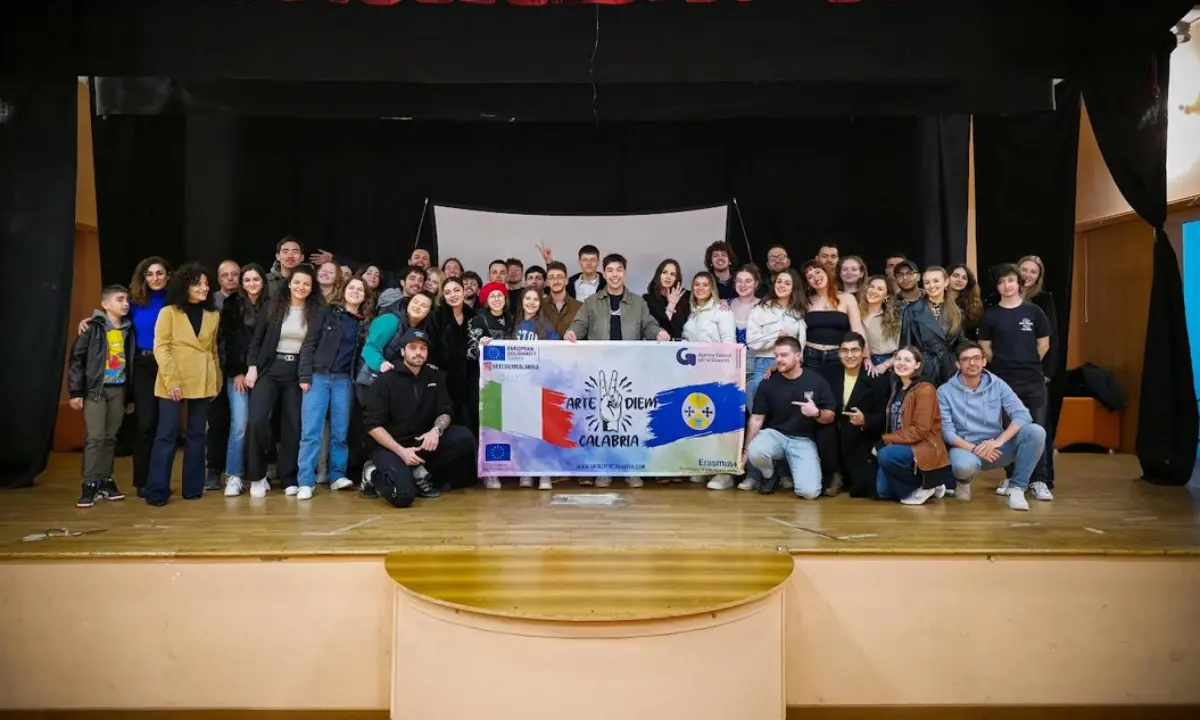 Gli studenti di Filadelfia alla scoperta delle antiche rovine di Castelmonardo con il progetto Dal Medioevo all'antichità