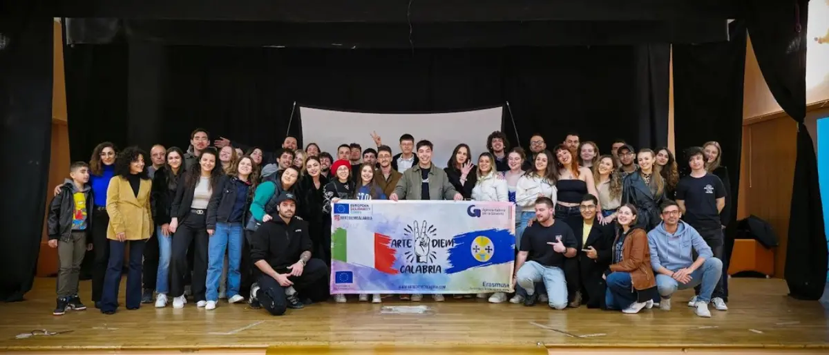 Gli studenti di Filadelfia alla scoperta delle antiche rovine di Castelmonardo con il progetto Dal Medioevo all'antichità