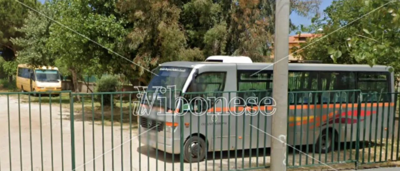 Drapia, scuolabus vecchi di 23 anni: il Comune bussa alla Regione per poter acquistare un mezzo idoneo anche al trasporto disabili