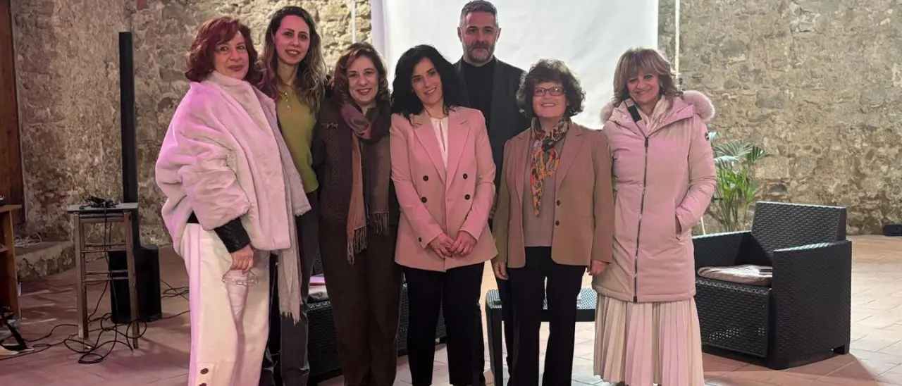 Femminicidi fenomeno globale, la politologa Arianna Farinelli dagli Usa a confronto con gli studenti delle Serre vibonesi