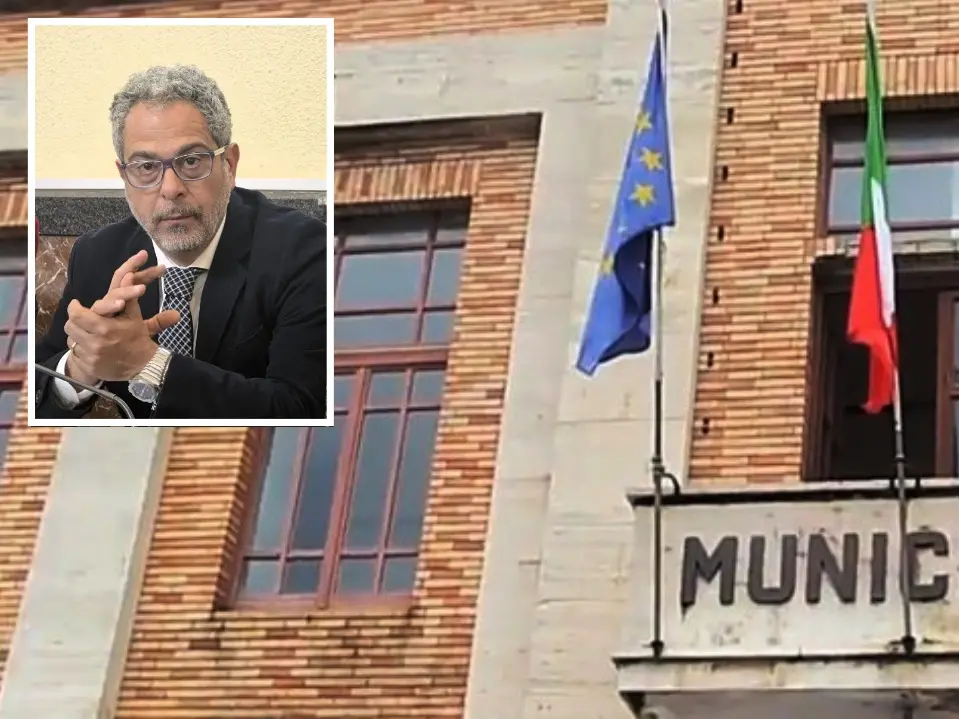 Vibo, lettera di minacce sotto la porta dell’assessore Talarico dopo l’aggressione a Nocita: «Tu sei il prossimo!»