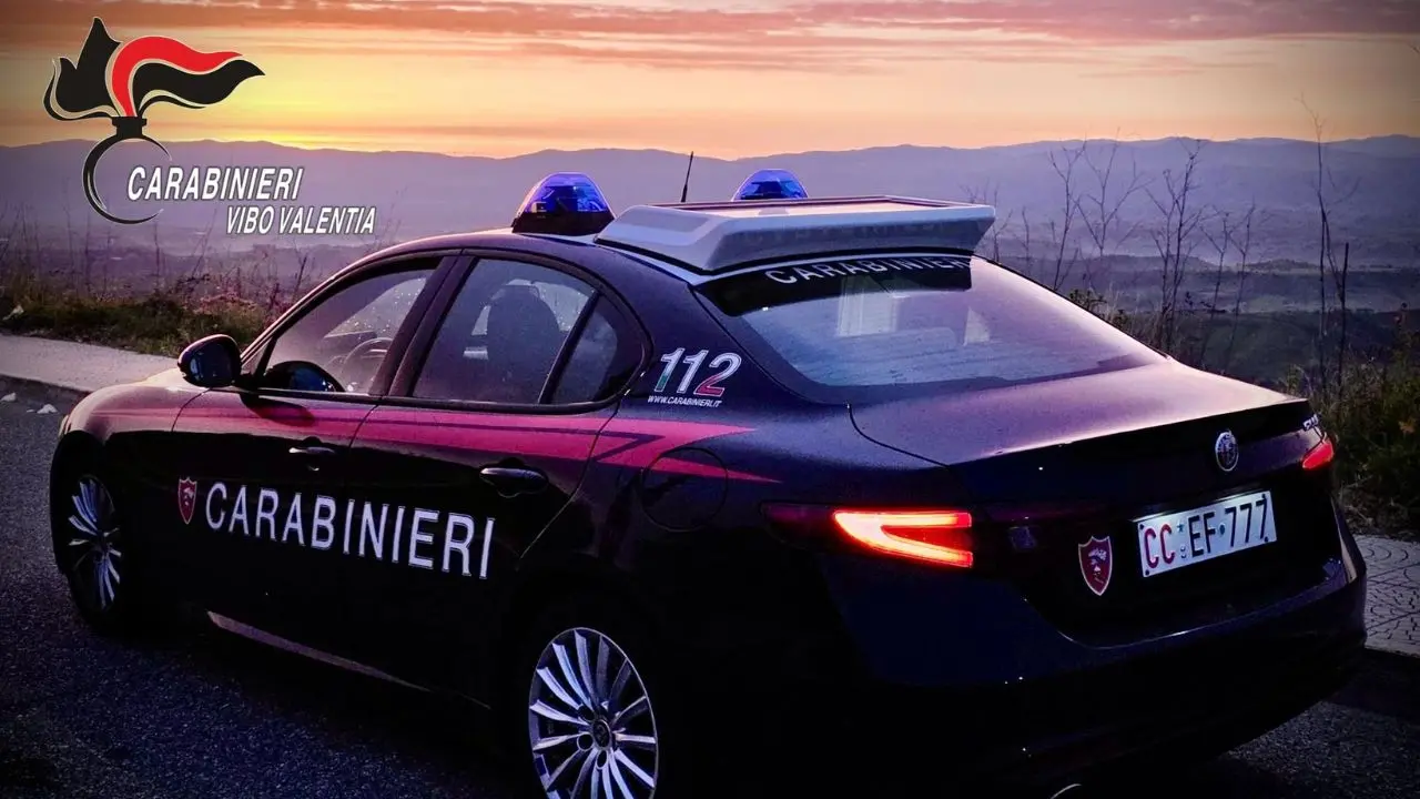 Vibo, lettere minatorie con proiettili al direttore del distretto sanitario e a un dipendente dell’Asp: indagato un 64enne di Soriano