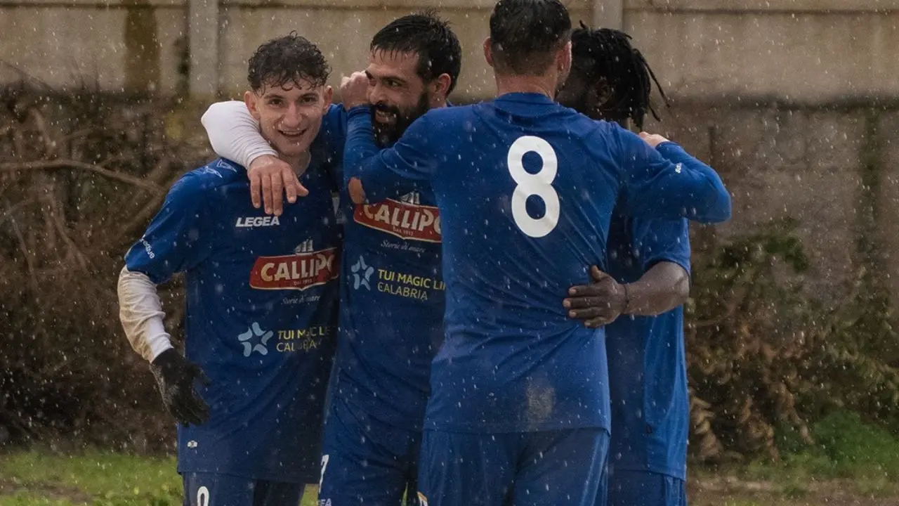 Prima Categoria, l’Asd Pizzo completa una straordinaria rimonta e passerà la Pasqua in vetta. Il Sant’Onofrio concede spettacolo e fa 3-3 a Taverna