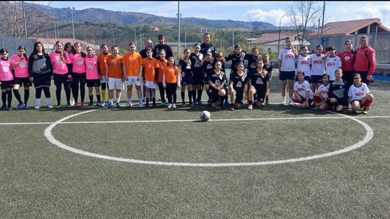 Soriano, successo per la giornata di promozione del calcio femminile. Mister Raffaele: «Crescita sportiva passa anche da questi eventi»