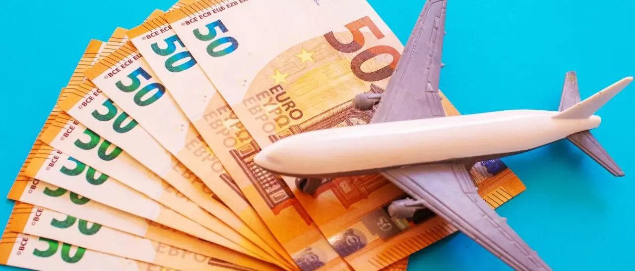 Pasqua \"salata\" per i calabresi che decidono di volare verso casa: un biglietto andata e ritorno arriva a costare anche 728 euro