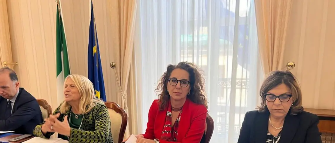 Da beni confiscati alla ‘Ndrangheta a centri per le vittime di violenza: vertice operativo in Prefettura a Vibo alla presenza dei sindaci