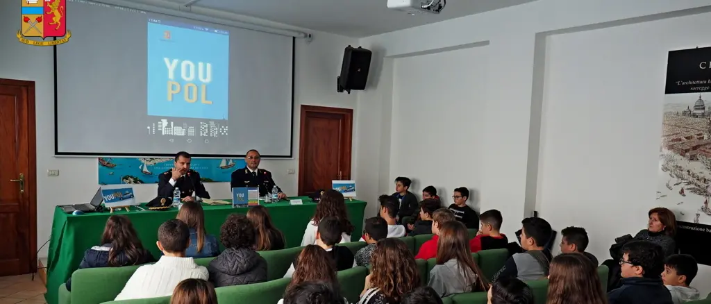 Bullismo e cyberbullismo, a Tropea la nuova app You Pol della Polizia