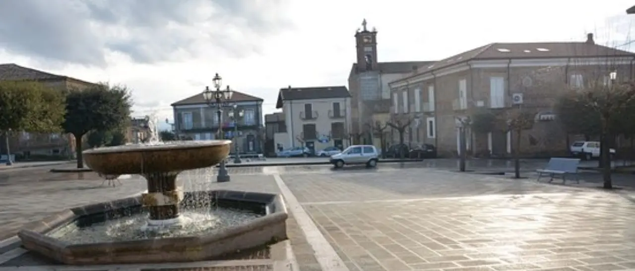 Una torta con 243 candeline per Filadelfia: la Pro loco presenta un programma di iniziative per festeggiare nel 2026 lo storico anniversario