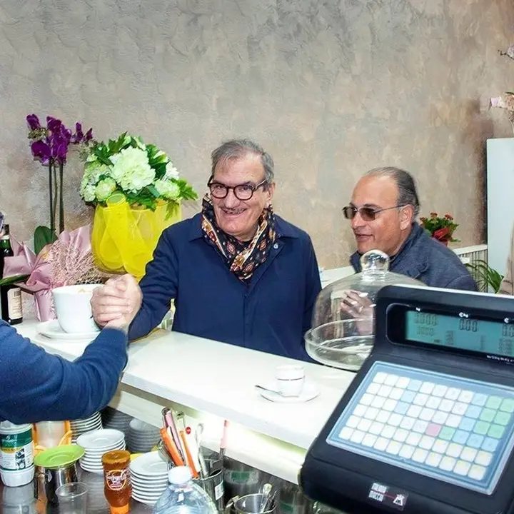 Intimidazione ai proprietari del nuovo bar sul corso, la straordinaria reazione dei vibonesi è aria pulita per la città