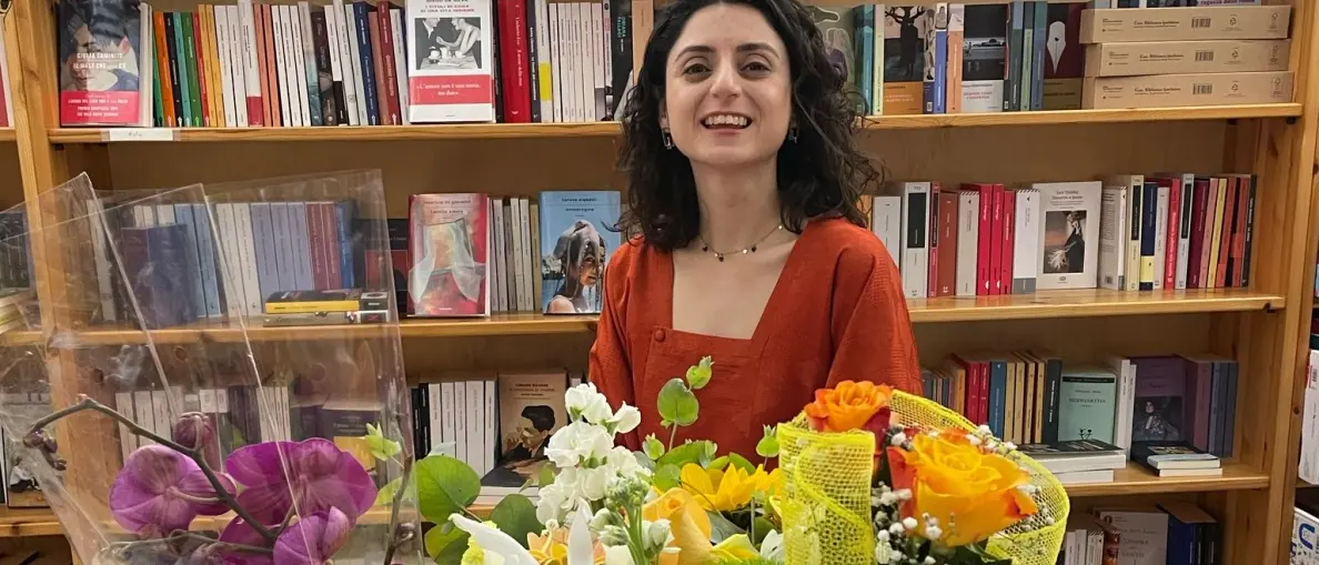 Tropea, la piccola (e fenomenale) libreria di Chiara Condò compie 10 anni: «Mai pentita di essere tornata a casa»