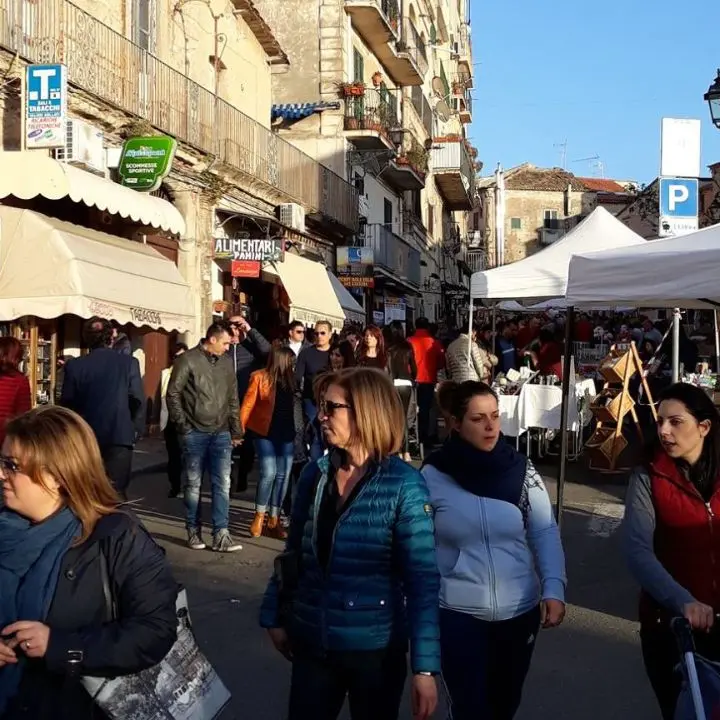 Tropea, a Pasquetta tornano i mercatini di via Regina Margherita: ecco il dispositivo traffico