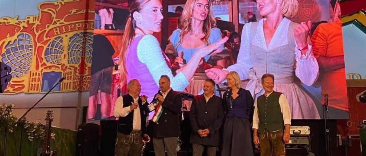 Altro che crauti, tutti pazzi per la ‘nduja di Spilinga anche a Monaco di Baviera: un assaggio di Calabria alla Festa di primavera