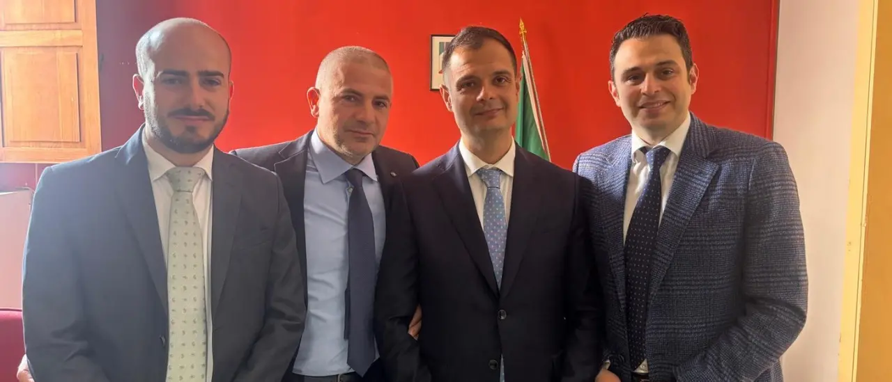 Comune, il gruppo consiliare Cuore vibonese diventa il più corposo dell’opposizione: aderisce anche Giuseppe Calabria