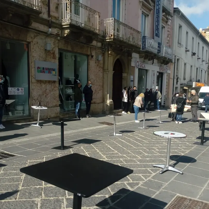 «Commercianti alla fame per incapacità di gestire l’emergenza»
