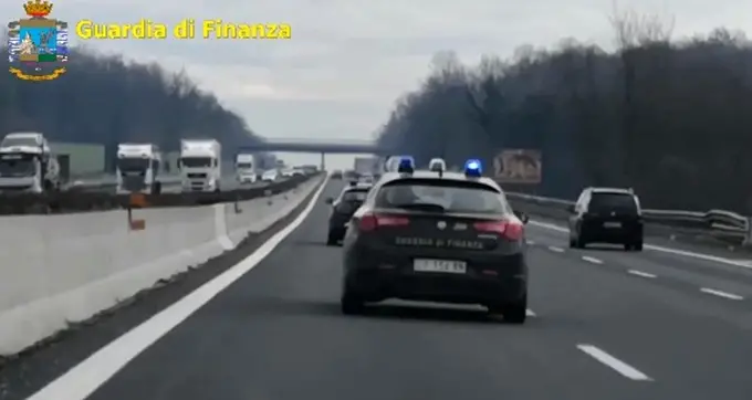 Inchiesta Petrol mafie, colpo anche alle cosche vibonesi: fermi e arresti. Tutti i nomi- VIDEO