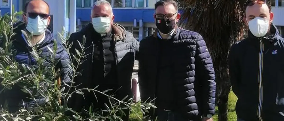 All’ospedale di Lamezia il Giardino della Memoria realizzato dall’Associazione Valentia