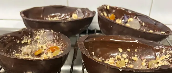 L'uovo di Pasqua alla cipolla, l'originale mix di sapori per promuovere la “rossa” di Tropea