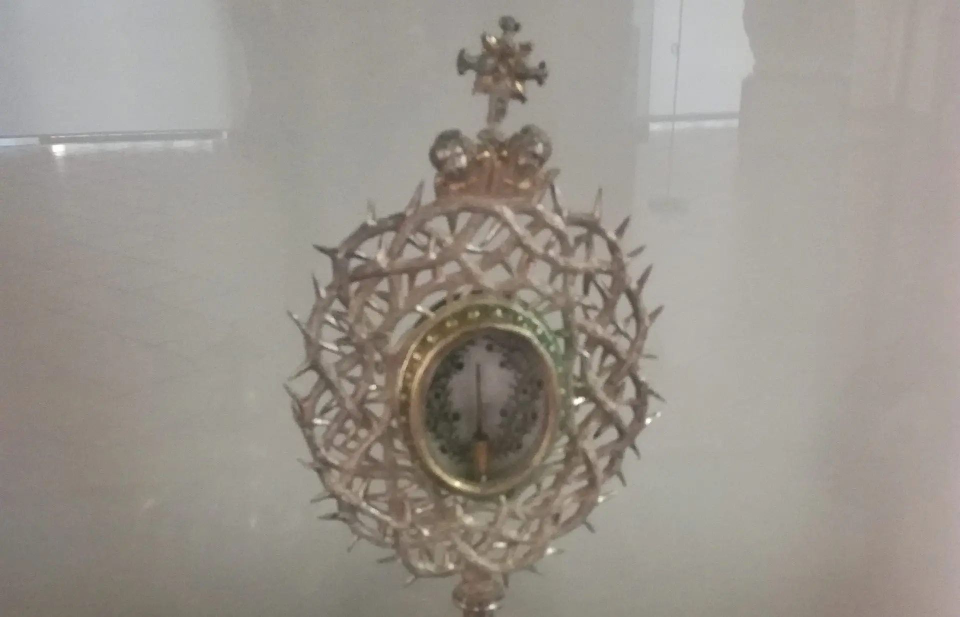 Settimana Santa, a Mileto una delle sacre spine della corona di Cristo