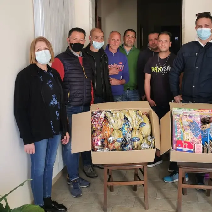 Pasqua e solidarietà: uova e giochi di società per Casa di Nazareth