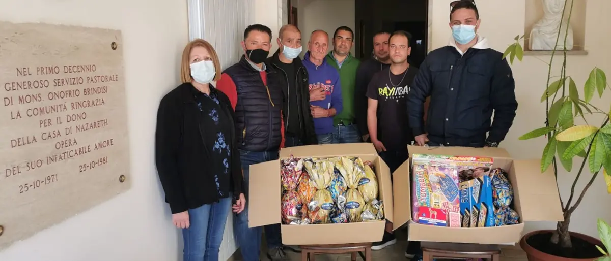 Pasqua e solidarietà: uova e giochi di società per Casa di Nazareth