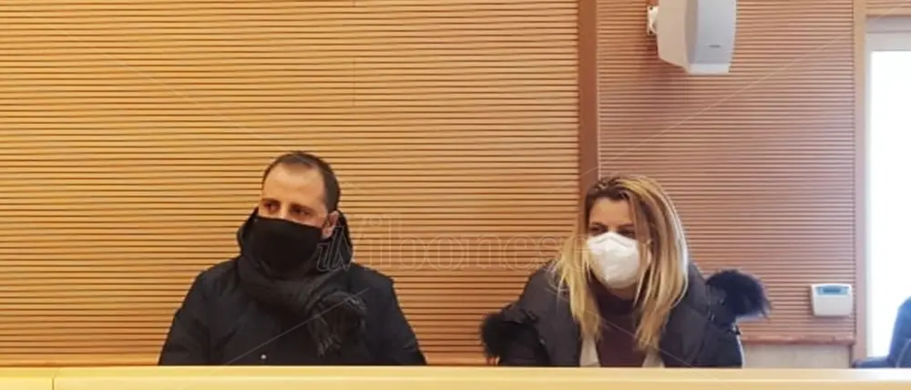 Pd in frantumi a Vibo, annunciata una raccolta firme per la rimozione di Graziano