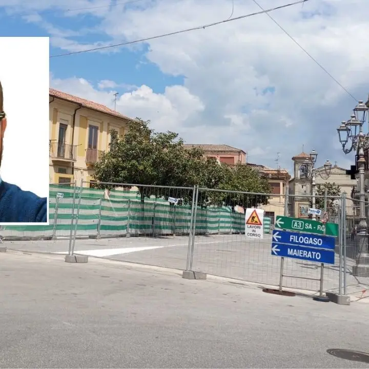 Sant'Onofrio, la piazza è ancora un cantiere. L'ex consigliere comunale Mattioli: «Nuovo stop ai lavori dopo 8 mesi di disagi»
