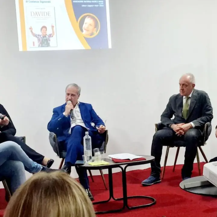 «Mamma, ci sono gli angeli vicino a me»: il commovente racconto del piccolo Davide, il bambino che vide il paradiso