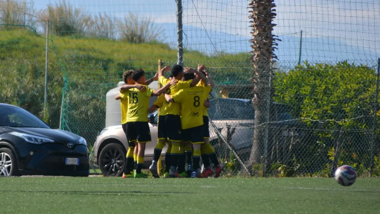 Promozione B, impresa stoica del San Nicola-Chiaravalle che accede ai play off. Mister Sisi: «Ora puntiamo a vincere, non vogliamo fare la comparsa»