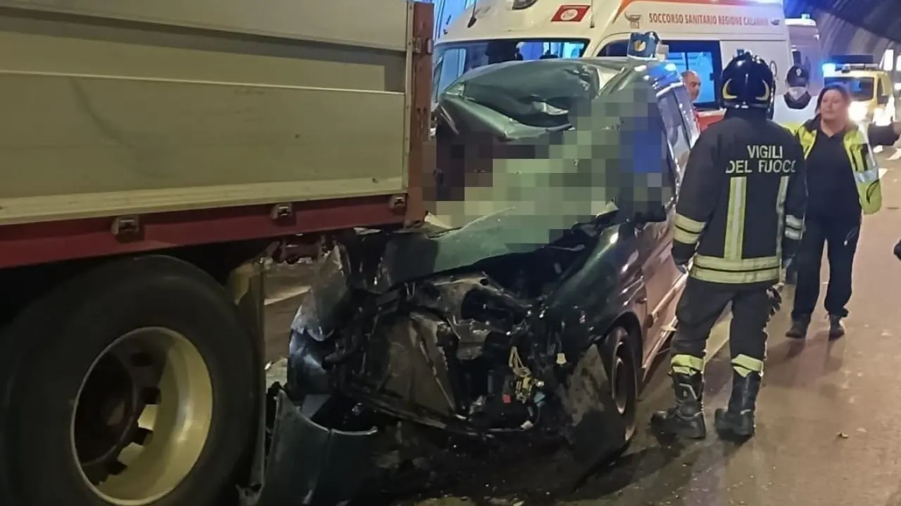 Tragico incidente sulla Statale 280 tra Lamezia e Catanzaro: due morti, uno era originario di Vibo