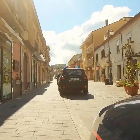 “Diacono”, l’indagine si allarga: sequestrati documenti all’Ufficio scolastico di Vibo - Video
