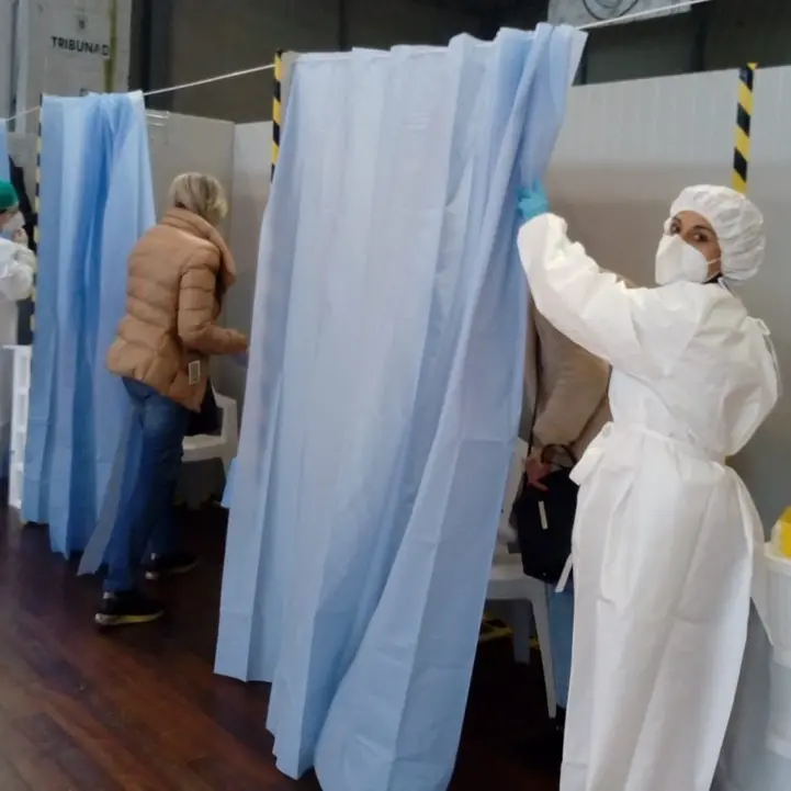 Emergenza Covid, in Calabria quarta dose in farmacia per gli over 60