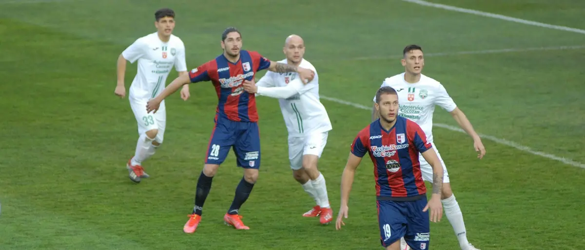 La Vibonese non sa più vincere. Contro il Monopoli finisce 0-0 - Video