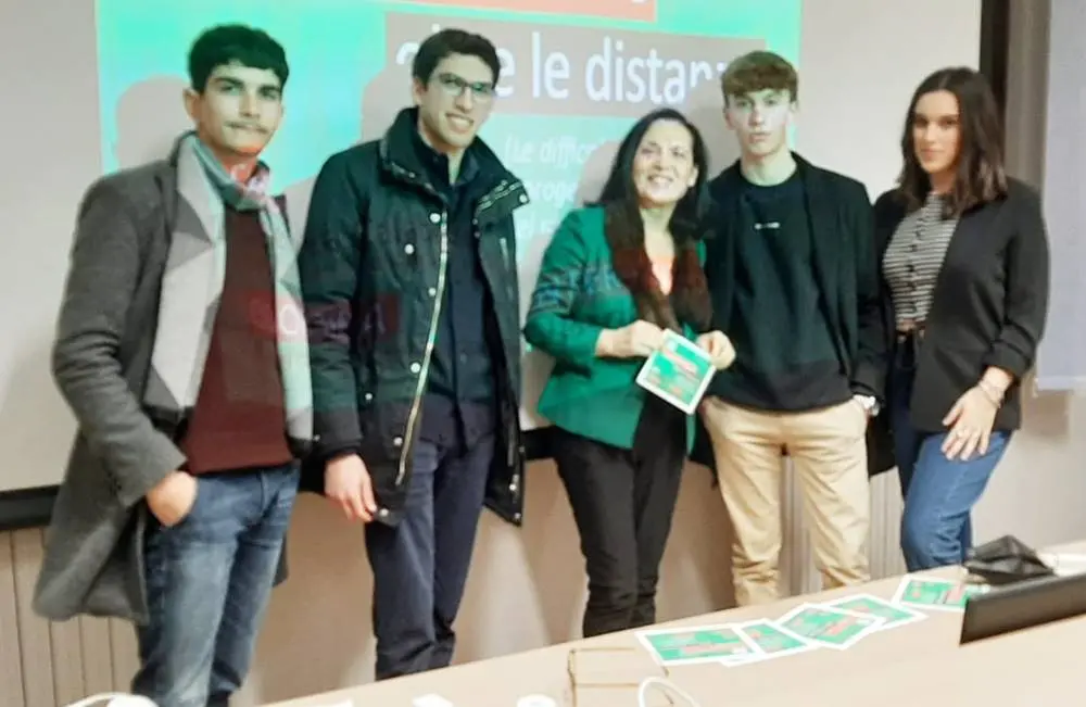 Al Liceo Berto di Vibo si progetta il futuro \"oltre le distanze\"