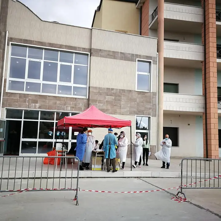 Covid, a Mileto tutti negativi i tamponi sulla popolazione scolastica