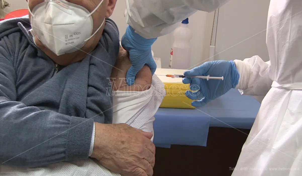 Vaccini anti-Covid nel Vibonese, superata quota 1300 in un solo giorno