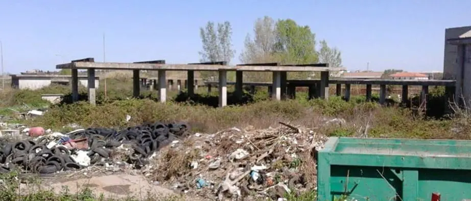 Discarica dell’ex Foro boario di Vibo, continuano gli sversamenti abusivi