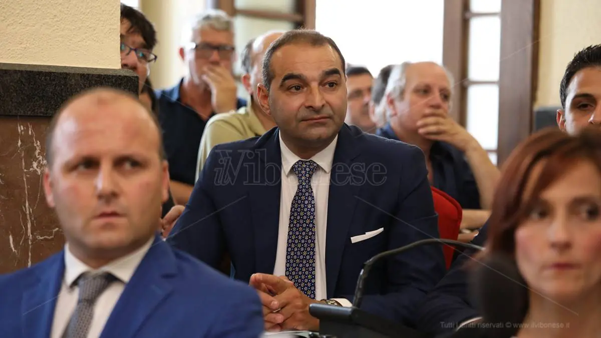 Vibo, Roschetti approda nell’Udc e viene nominato dirigente regionale Enti locali