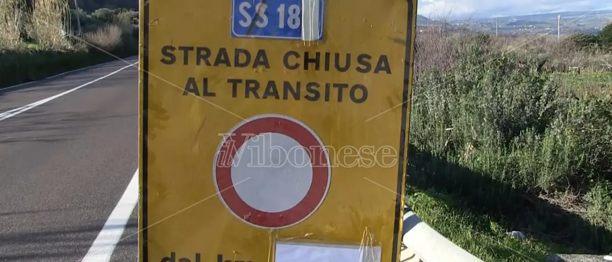 Vibo Valentia: la Statale 18 chiusa al transito e quei percorsi alternativi da incubo - Video