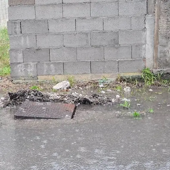 Bivona, rifiuti e liquami in strada. Patania al sindaco: «Degrado mai visto»