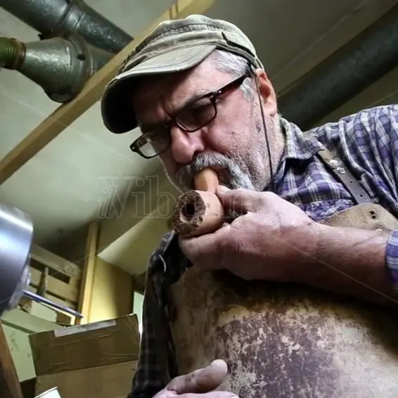 Le pipe di Brognaturo: piccolo grande tesoro dell’artigianato vibonese