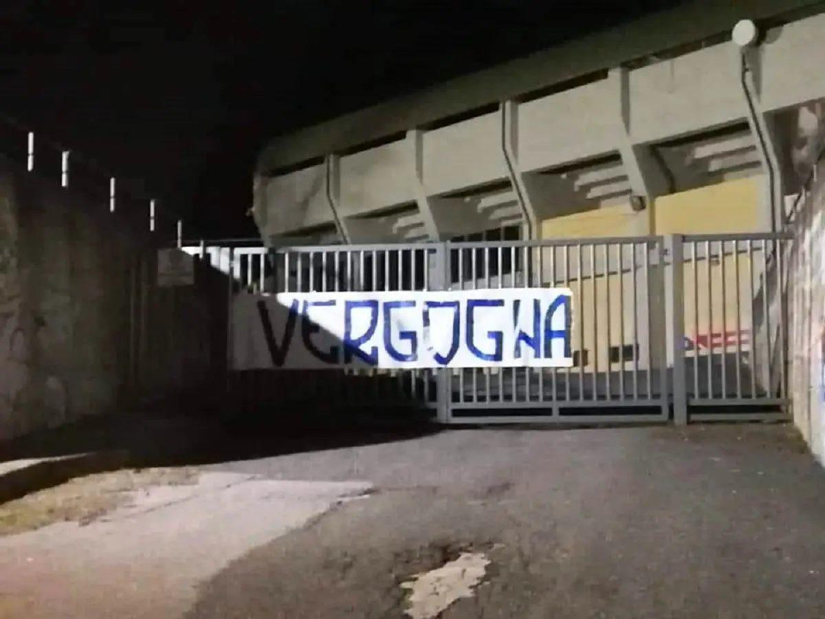 Vibonese, squadra senza carattere: pagherà Galfano per tutti. Tifosi delusi - Video