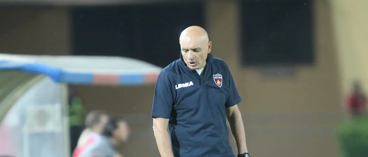 Dimissioni in arrivo per Angelo Galfano. La Vibonese orientata su Giorgio Roselli