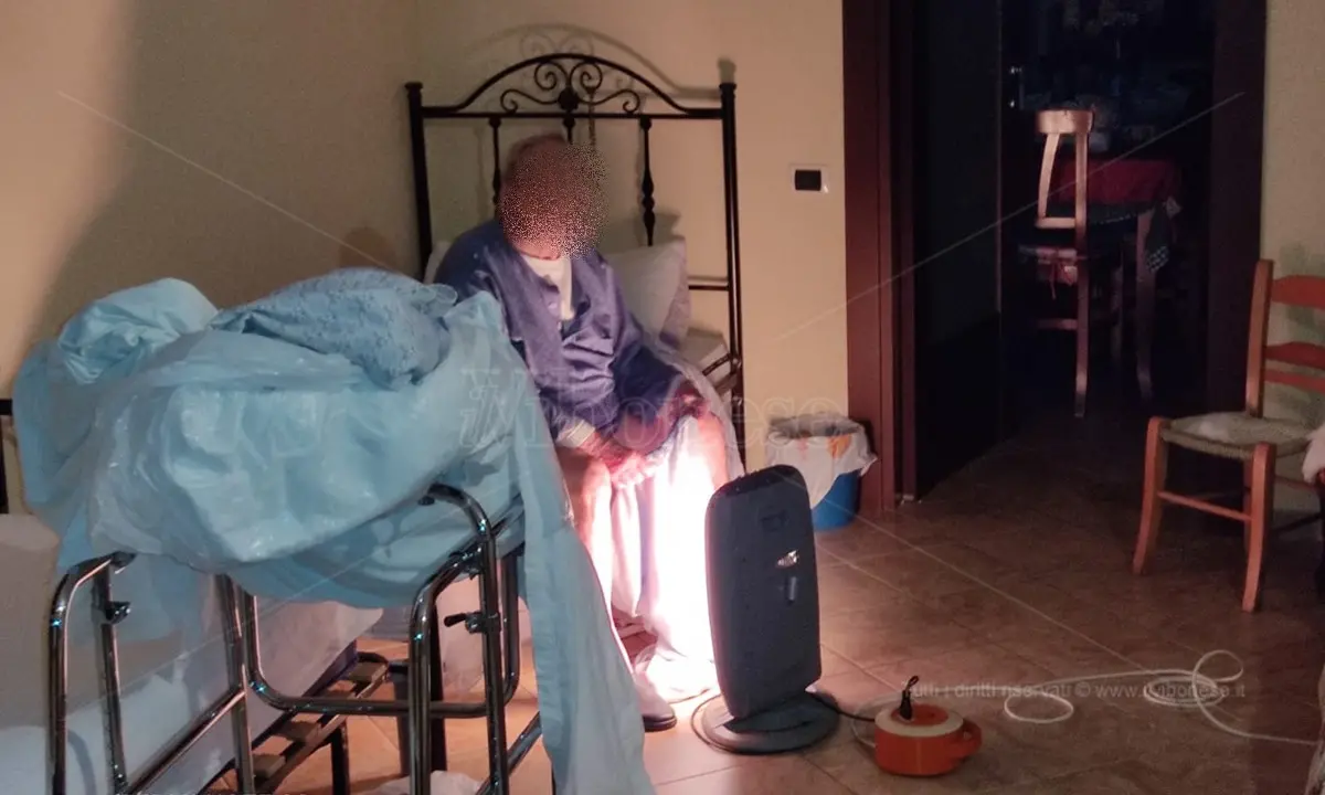 Covid, ancora senza assistenza la coppia di anziani di Maierato: il 94enne cade e finisce in ospedale