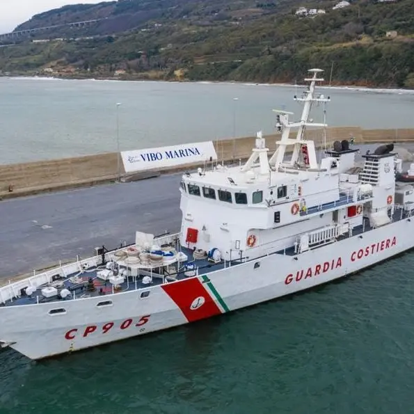 Guardia costiera, il pattugliatore Alfredo Peluso ormeggiato al porto di Vibo Marina