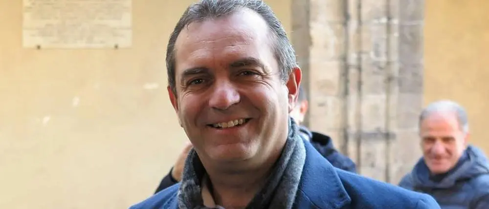 De Magistris in tour nel Vibonese: tappe a Vibo e Serra San Bruno