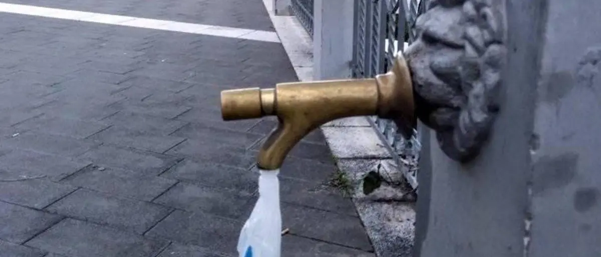 Caro-acqua a Vibo, ironia e proteste corrono sui social