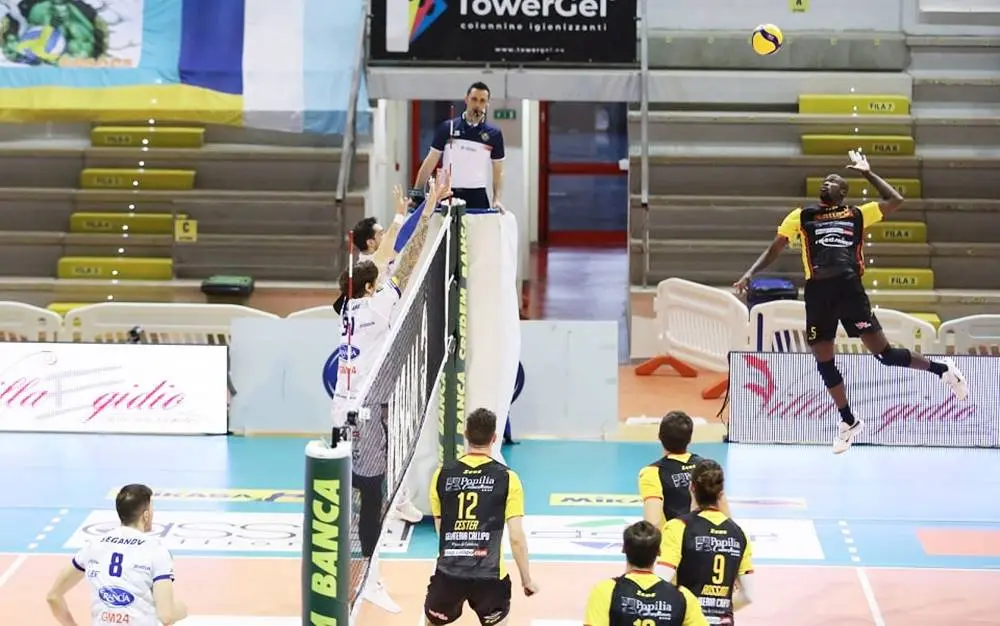 Tonno Callipo, disfatta a Cisterna: a rischio i quarti play off - Video