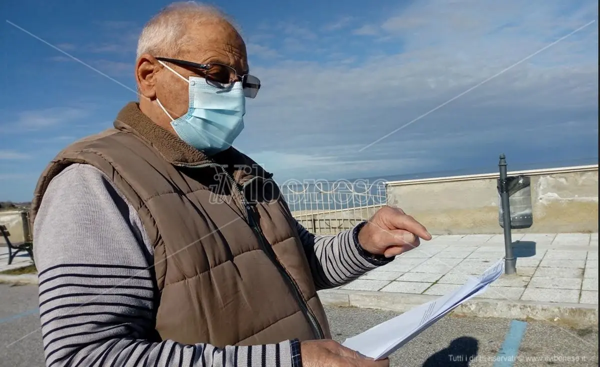 «Ha il diabete? Torni nel 2022». La rabbia di un pensionato di Bivona -Video