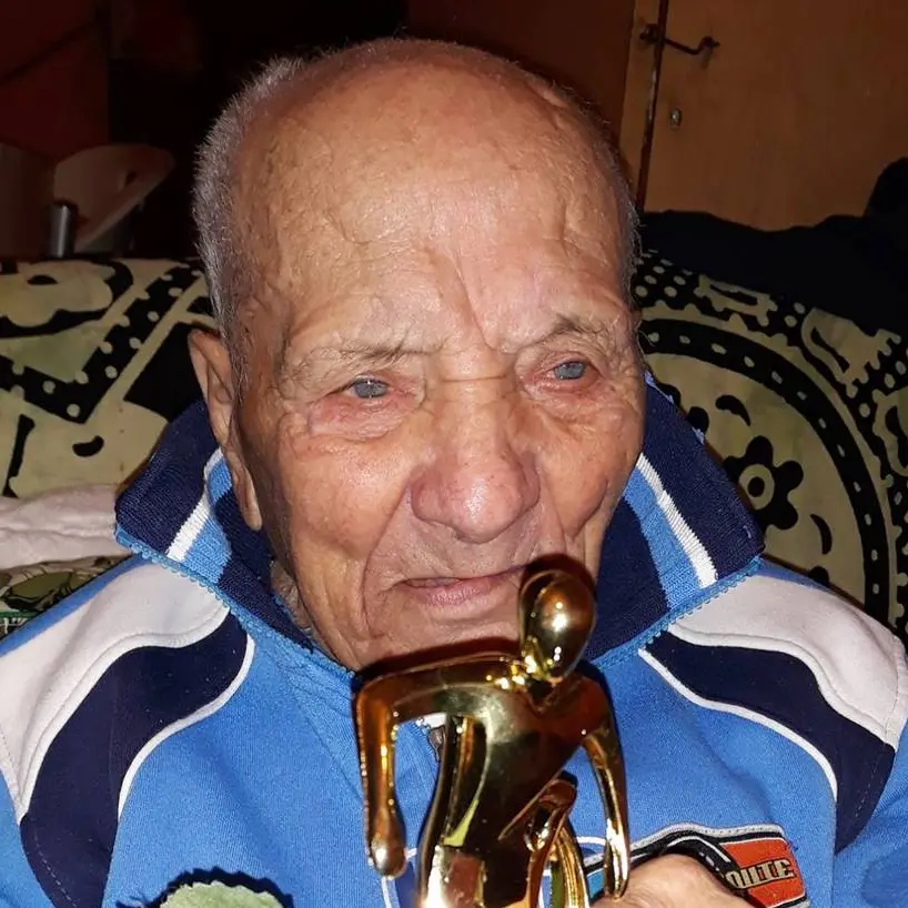 Pizzo, i 99 anni di Gianni ‘i Lisa: una vita per il calcio